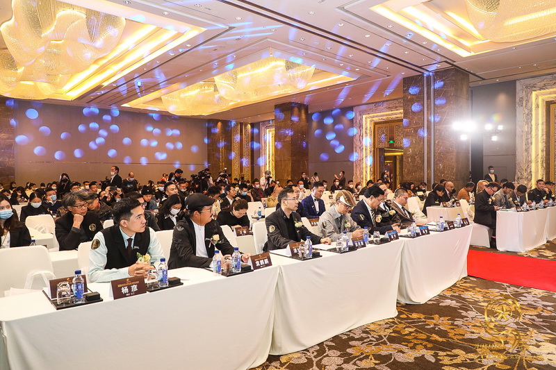 品彥設(shè)計(jì)總監(jiān)楊彥作為頒獎嘉賓受邀出席2020香港亞太設(shè)計(jì)師大賽頒獎盛典